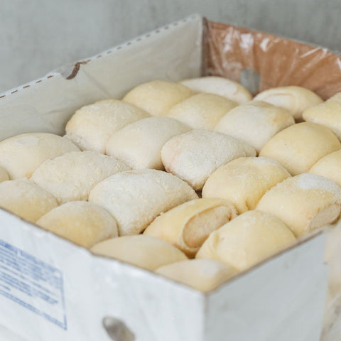 Pastelitos rellenos de Guava y Queso (Party size) x 4 docenas